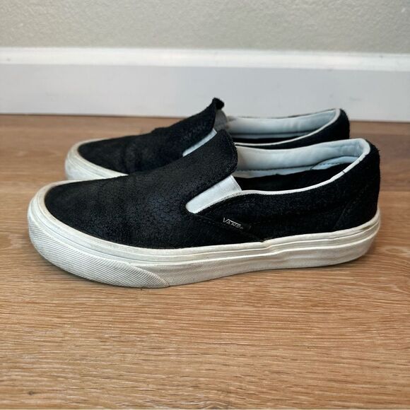 Vans Unisex Black Animal Skin Slip On Sneakers - Picture 4 of 11